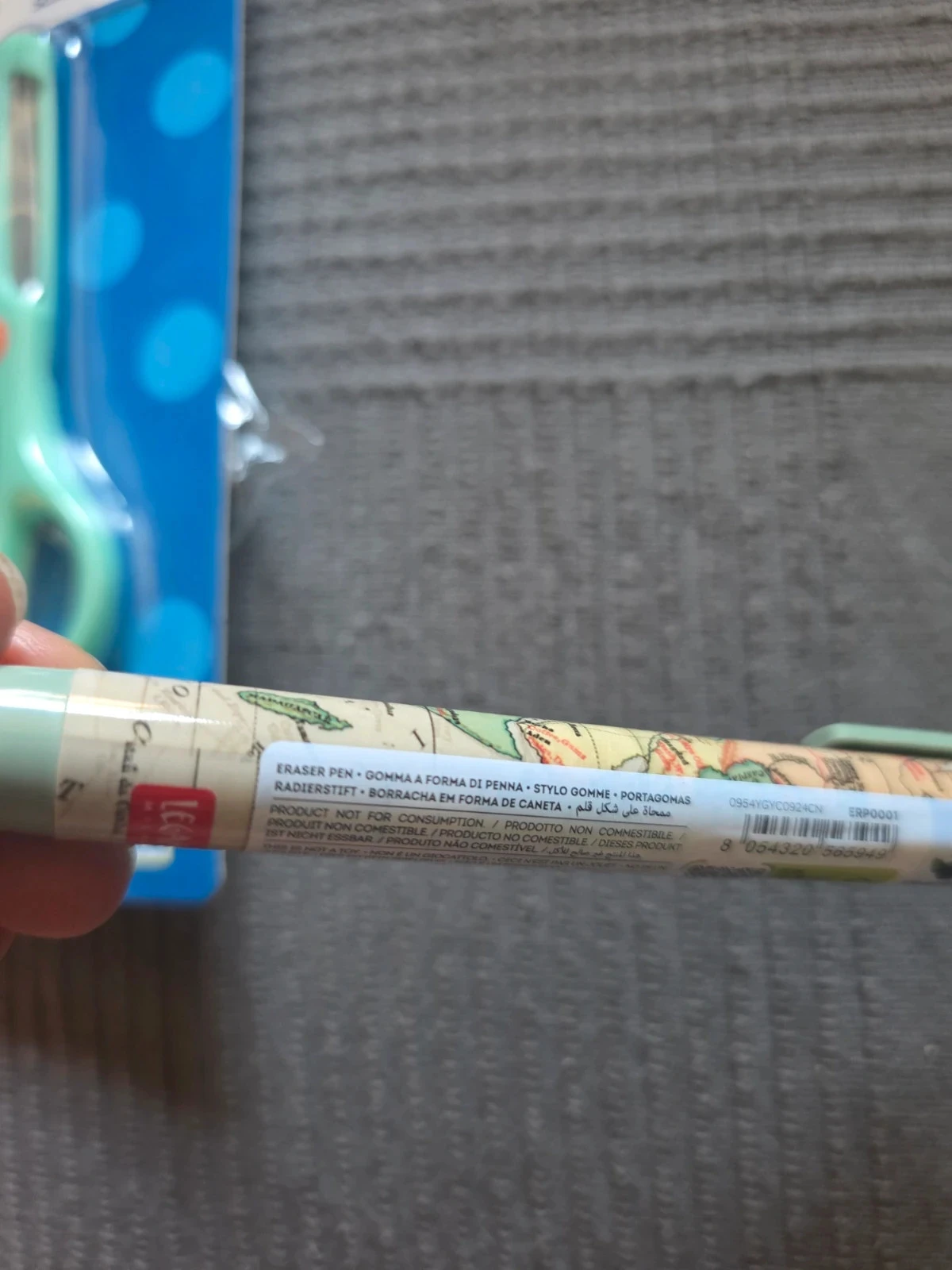 Kawaï Dino Pencil Case Set - Legami and Djeco – photo 15
